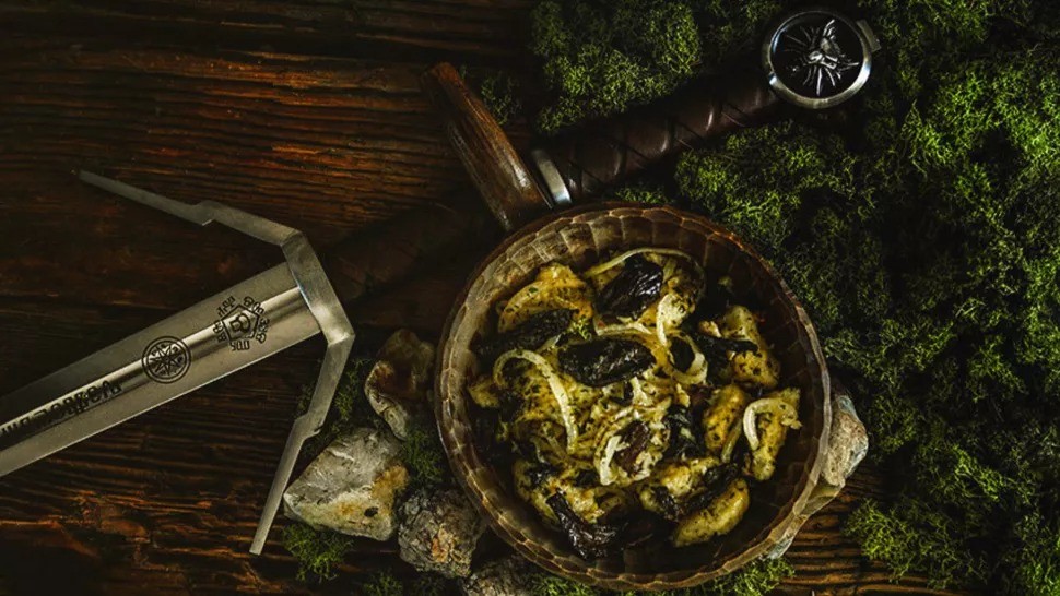 《巫师》官方食谱将于10月25日推出，收录80种食谱